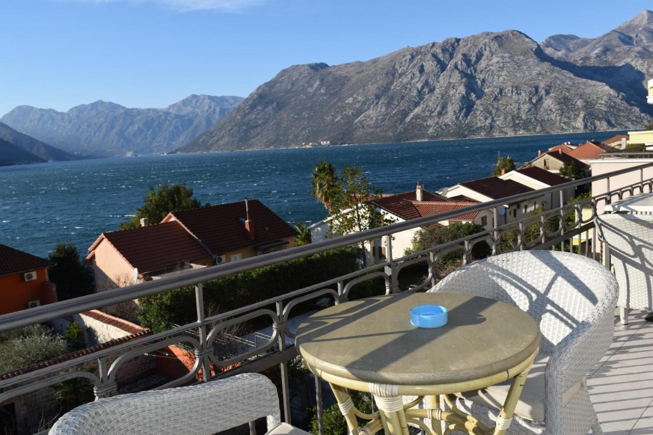 Apartmani Bobo Kotor Exterior photo