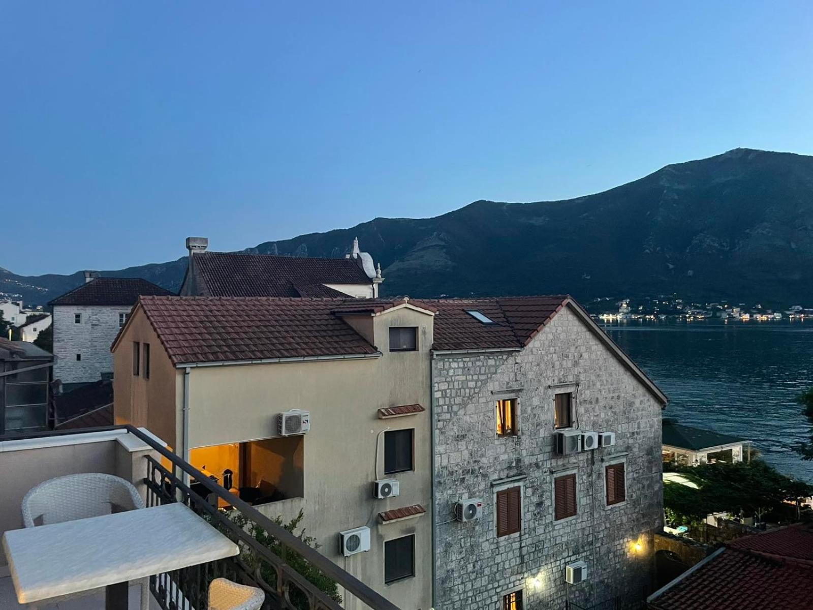 Apartmani Bobo Kotor Exterior photo